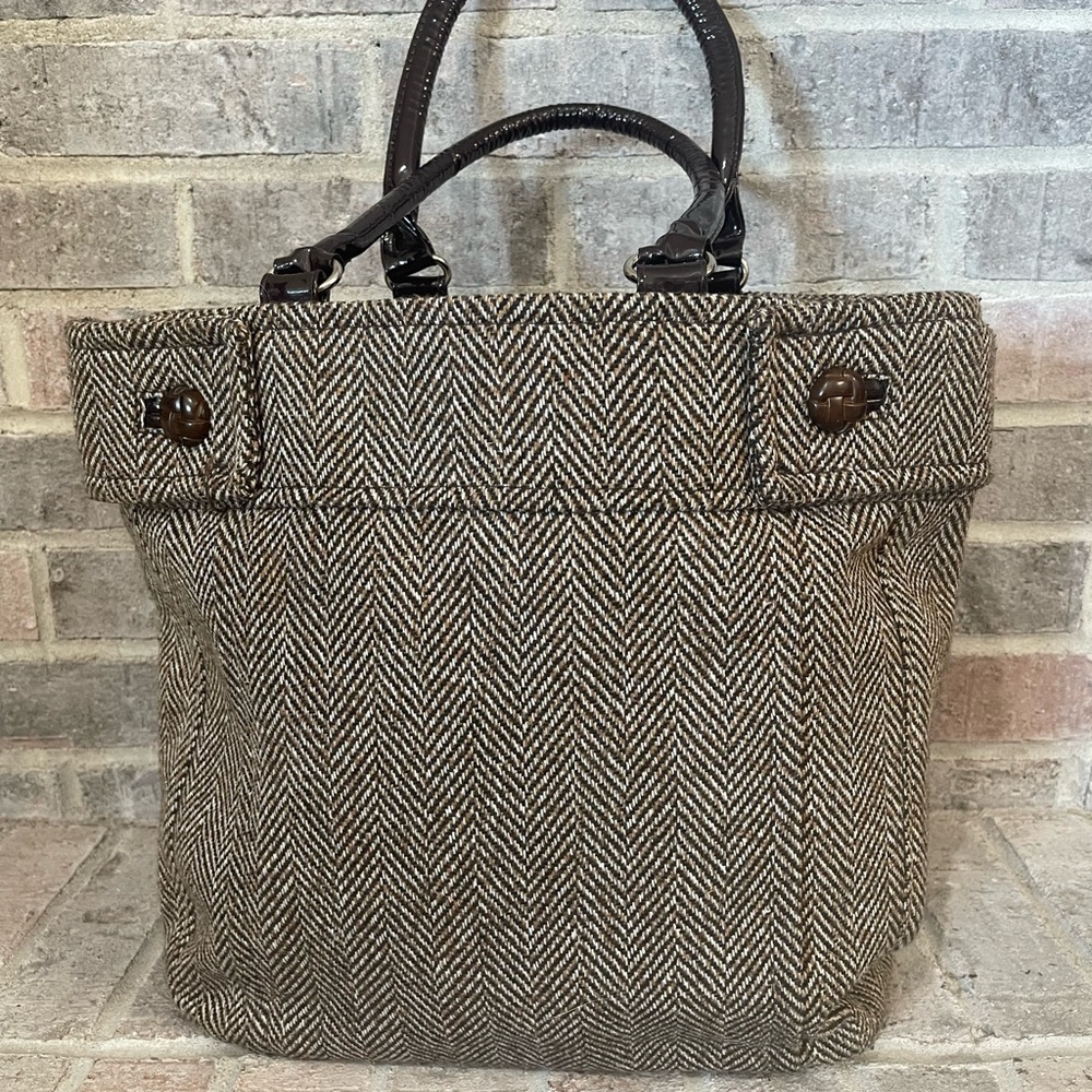 Chic Herringbone Tote Bag with Button Accents - Picture 2 of 13
